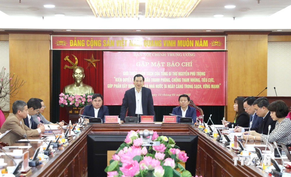 Họp báo giới thiệu cuốn sách của Tổng Bí thư Nguyễn Phú Trọng về phòng, chống tham nhũng, tiêu cực