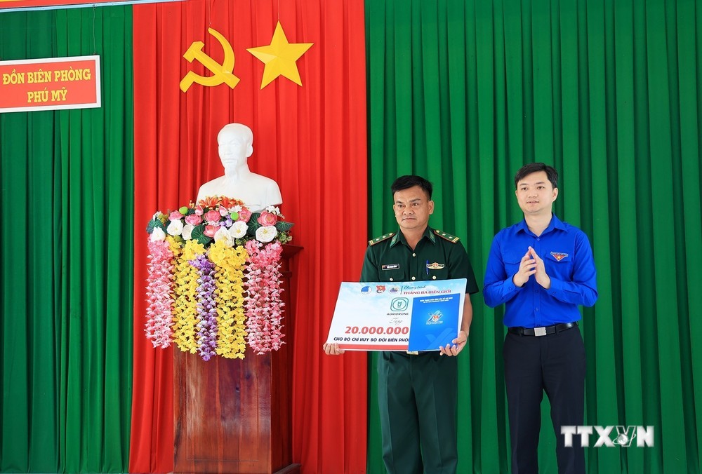 Tuổi trẻ Việt Nam hành động vì biên cương Tổ quốc