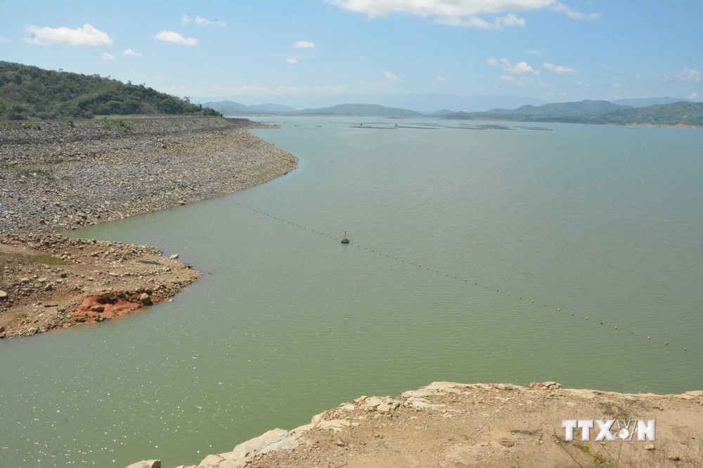 Đắk Lắk ưu tiên nguồn nước cho vùng hạ du mùa khô hạn