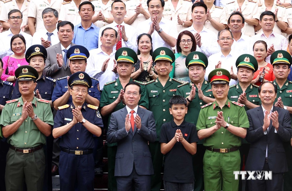 Chủ tịch nước Võ Văn Thưởng gặp mặt các điển hình tiên tiến phòng, chống ma túy