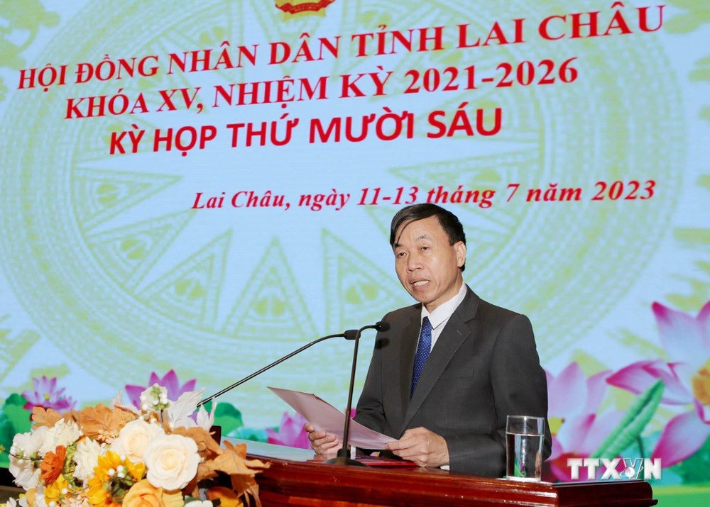 Tân Chủ tịch UBND tỉnh Lai Châu nhiệm kỳ 2021-2026 Lê Văn Lương phát biểu. Ảnh: Quý Trung – TTXVN