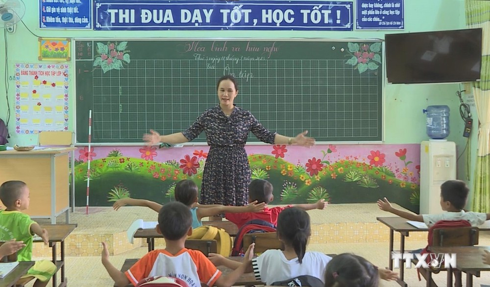 Tăng cường dạy tiếng Việt cho học sinh đồng bào dân tộc thiểu số ở Quảng Ngãi