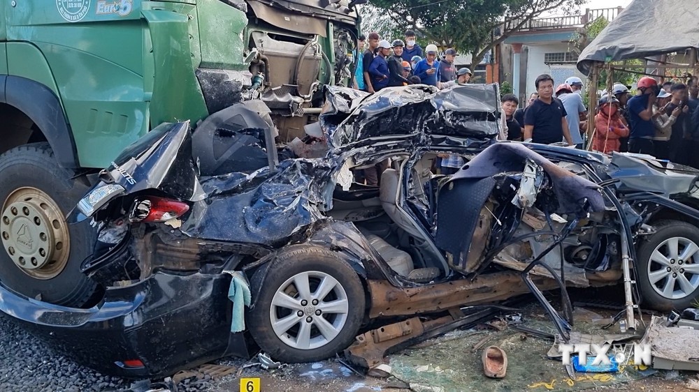 Vụ tai nạn tại Chư Pưh (Gia Lai): Khởi tố tài xế gây tai nạn