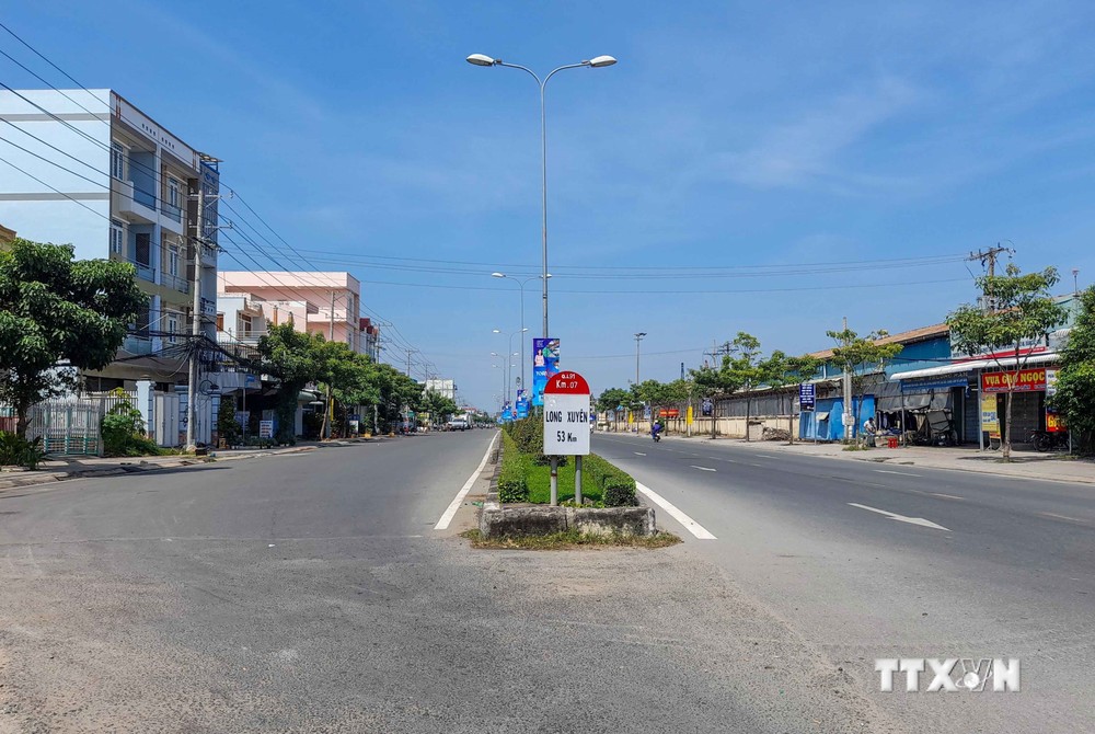 Điểm cuối đoạn 7km còn lại của Quốc lộ 91 tại phường Trà An, quận Bình Thủy (đường Lê Hồng Phong). Ảnh: Thanh Liêm - TTXVN
