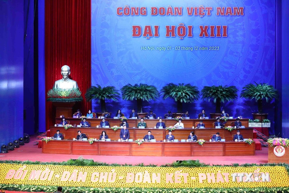 Ngày làm việc đầu tiên Đại hội XIII Công đoàn Việt Nam