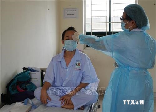 Thành phố Hồ Chí Minh: Phân công 9 bệnh viện tiếp nhận người bệnh cần chăm sóc y tế trong thời gian cách ly  ​