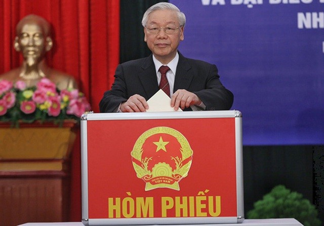 越共中央政治局签发关于第十五届国会选举的指示