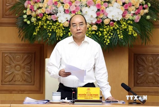 政府总理阮春福主持召开越共十三大经济社会小组第六次会议