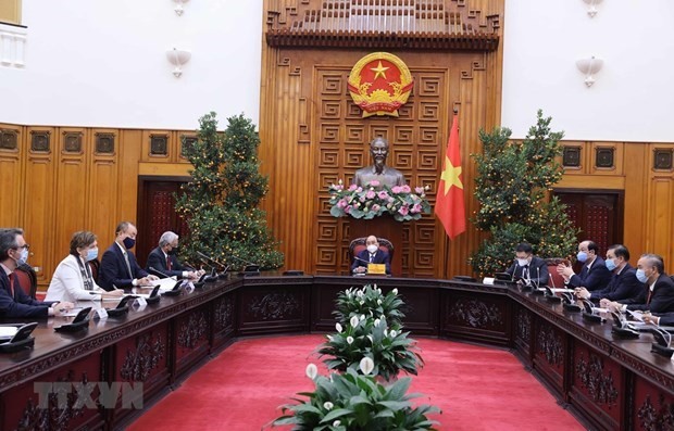 越南政府总理阮春福会见联合国驻越大使和代表