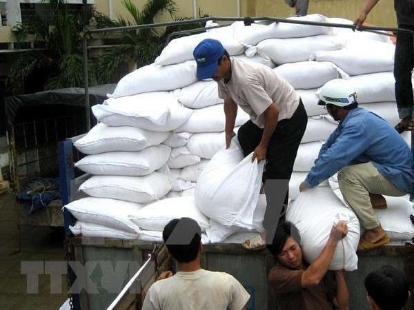 越南政府春节前向民众发放大米