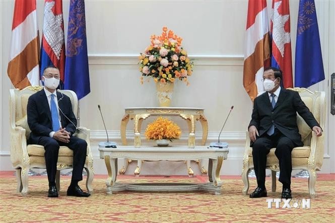 柬埔寨首相洪森会见越南驻柬大使武光明